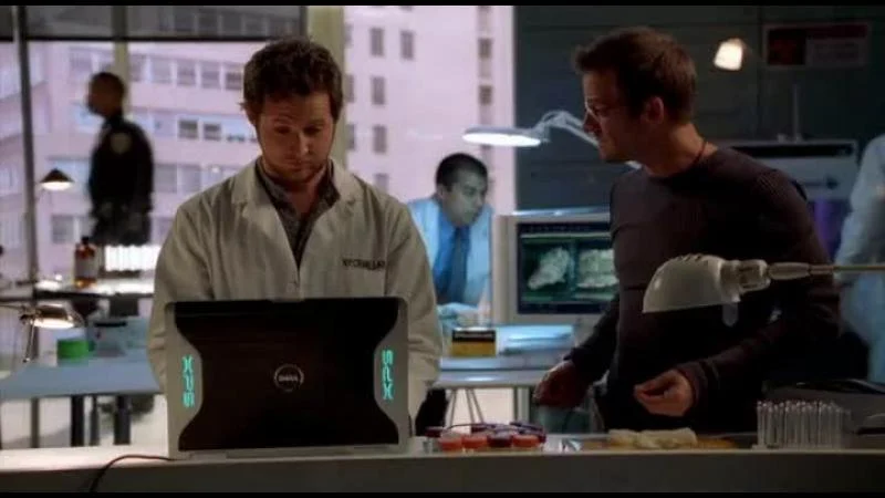 Кадры из сериала CSI: Место преступления Нью-Йорк (2004)